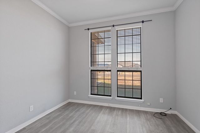 110 Deer Run Dr, Alpine, TX 79830