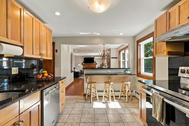 218 Myrtle St, Ashland, MA 01721