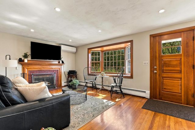 218 Myrtle St, Ashland, MA 01721