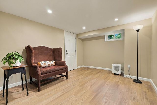 218 Myrtle St, Ashland, MA 01721
