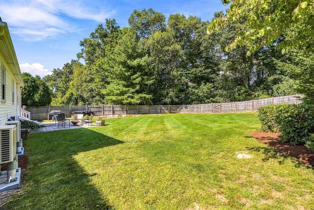 218 Myrtle St, Ashland, MA 01721