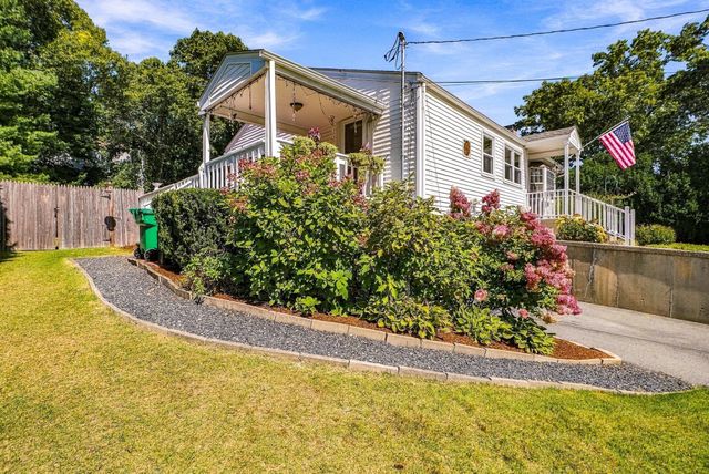 218 Myrtle St, Ashland, MA 01721