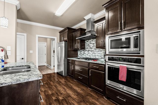 8901 MEADOW GARDEN, Sherwood, AR 72120