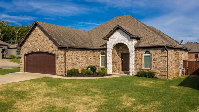 8901 MEADOW GARDEN, Sherwood, AR 72120