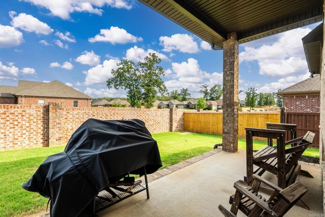 8901 MEADOW GARDEN, Sherwood, AR 72120