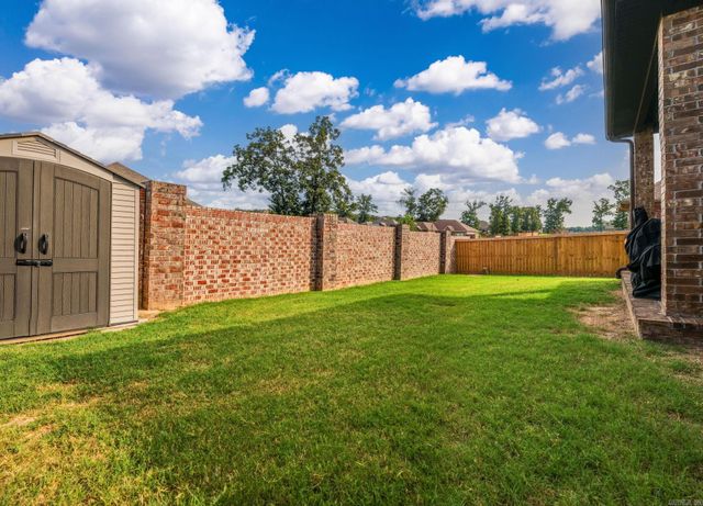 8901 MEADOW GARDEN, Sherwood, AR 72120