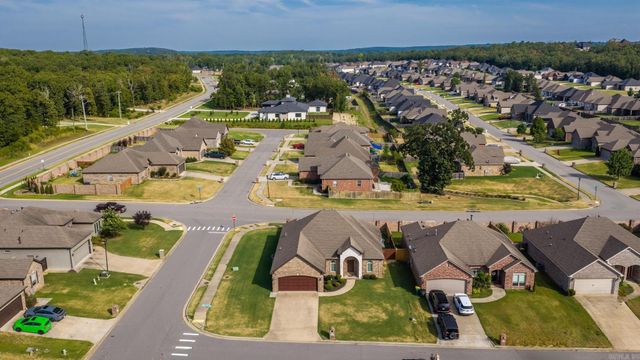 8901 MEADOW GARDEN, Sherwood, AR 72120