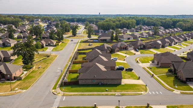 8901 MEADOW GARDEN, Sherwood, AR 72120