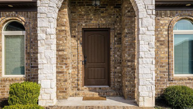 8901 MEADOW GARDEN, Sherwood, AR 72120