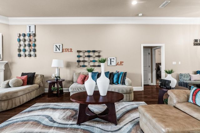 8901 MEADOW GARDEN, Sherwood, AR 72120
