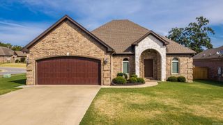 8901 MEADOW GARDEN, Sherwood, AR 72120