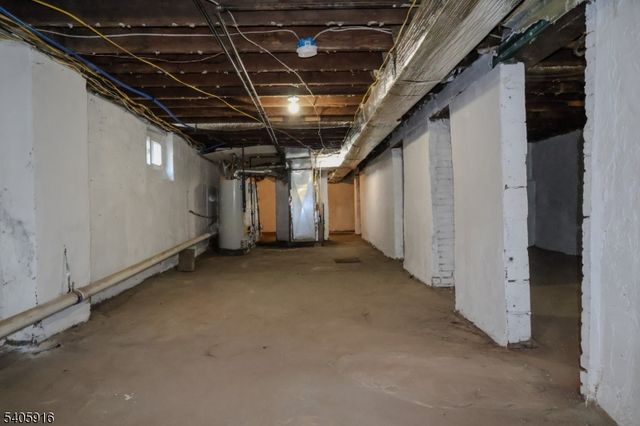 101 Hedden Ter, Newark City, NJ 07108