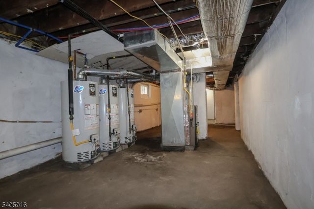 101 Hedden Ter, Newark City, NJ 07108