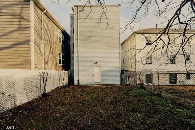 101 Hedden Ter, Newark City, NJ 07108