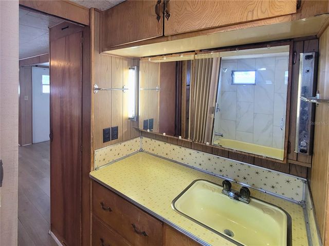 522 49TH AVENUE W, Bradenton, FL 34207