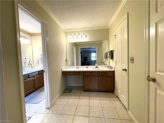 5901 Spanish Oak Drive, Greensboro, NC 27409