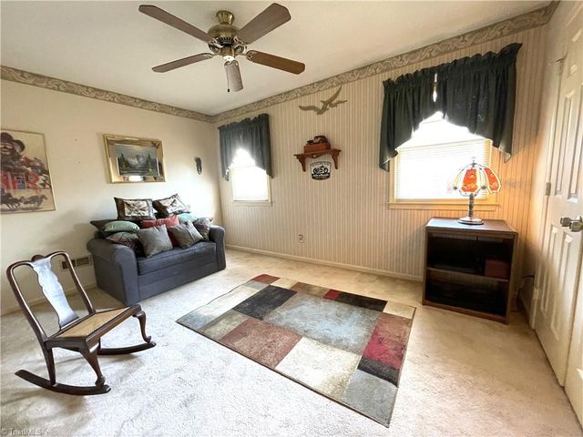 5901 Spanish Oak Drive, Greensboro, NC 27409