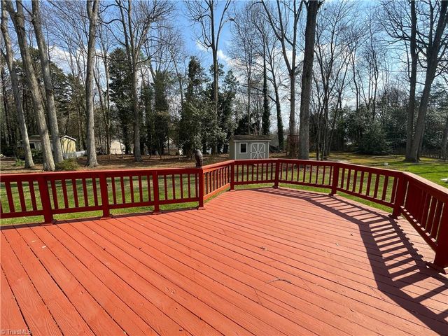 5901 Spanish Oak Drive, Greensboro, NC 27409