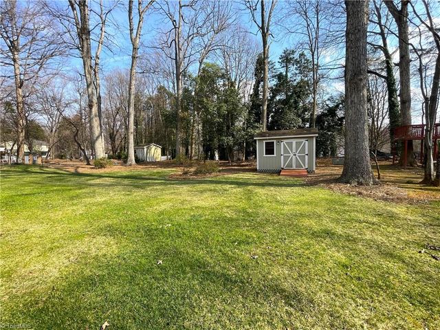 5901 Spanish Oak Drive, Greensboro, NC 27409