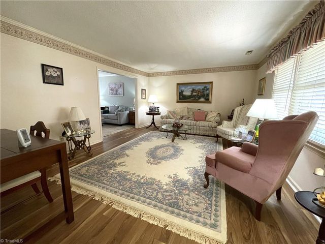 5901 Spanish Oak Drive, Greensboro, NC 27409