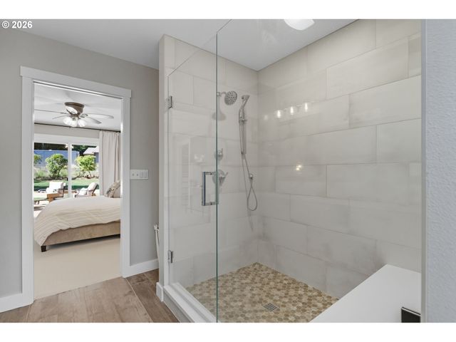 1488 Sw BORLAND Rd, West Linn, OR 97068