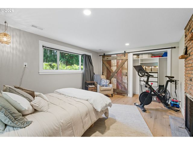 1488 Sw BORLAND Rd, West Linn, OR 97068