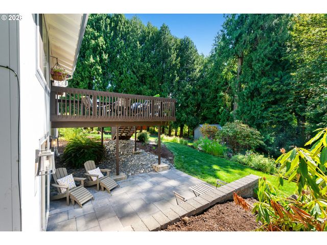 1488 Sw BORLAND Rd, West Linn, OR 97068