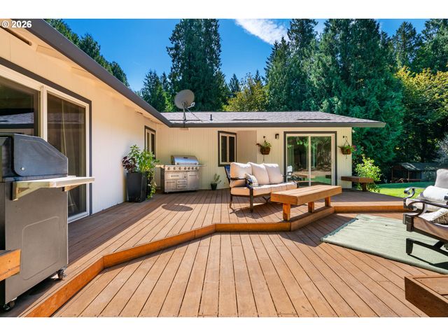 1488 Sw BORLAND Rd, West Linn, OR 97068