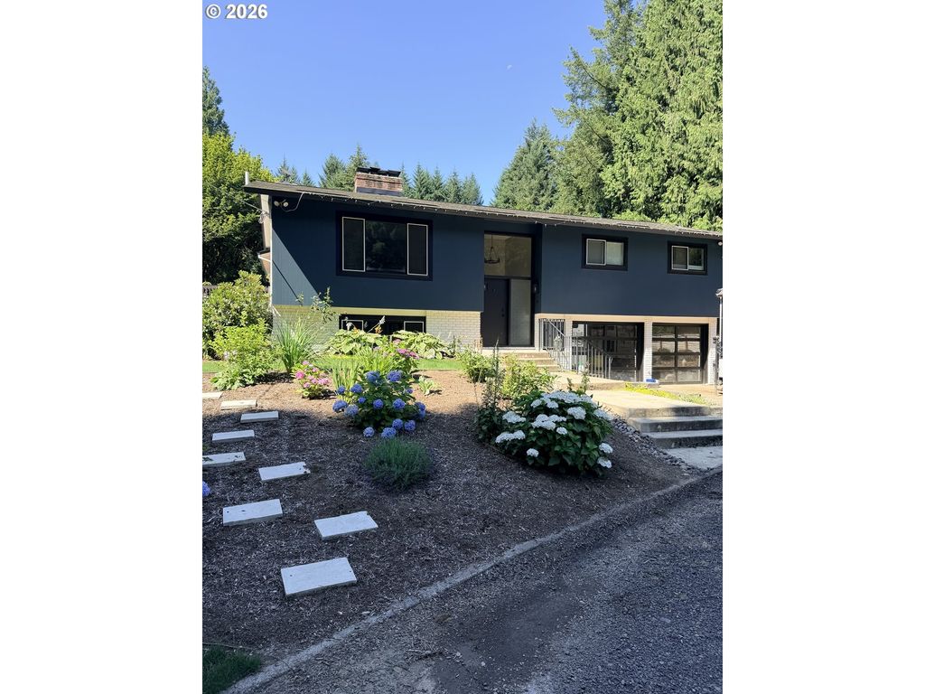 1488 Sw BORLAND Rd, West Linn, OR 97068