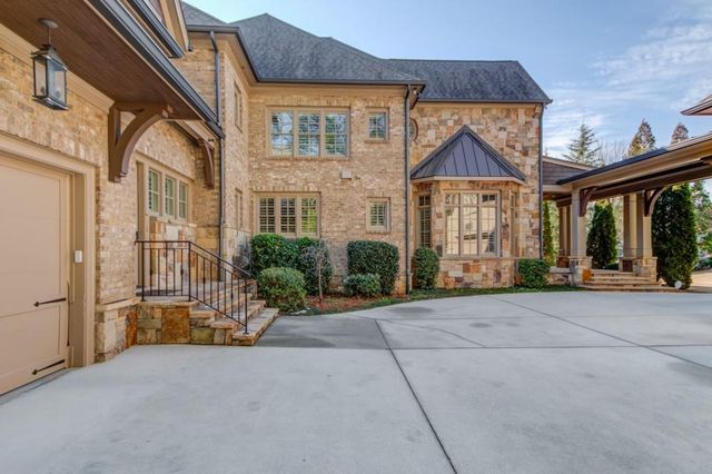 922 Little Darby Lane, Suwanee, GA 30024