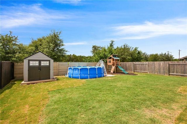 1052 Myrna BND, Leander, TX 78641