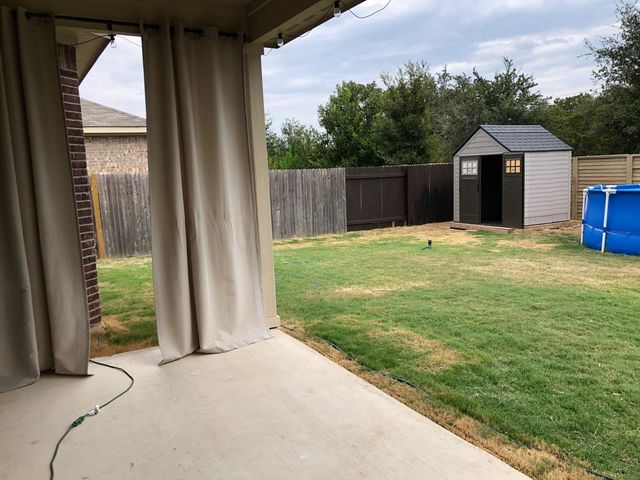 1052 Myrna BND, Leander, TX 78641