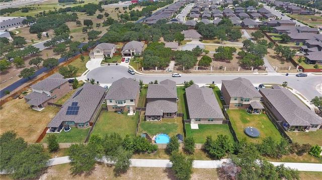 1052 Myrna BND, Leander, TX 78641