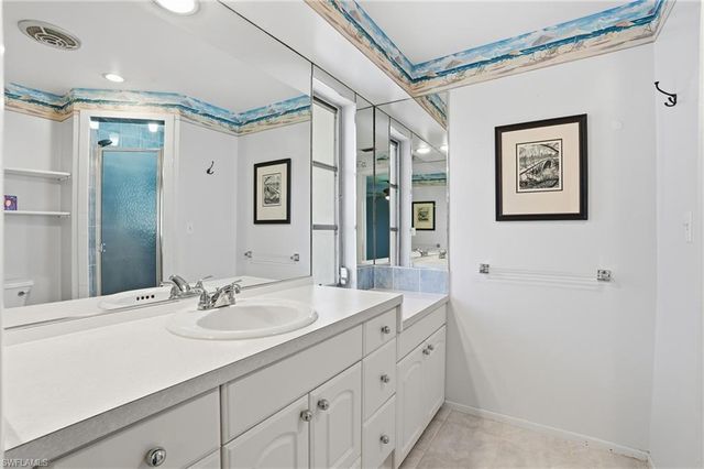 30 Maui CIR # 30, Naples, FL 34112