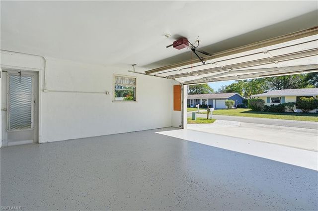 30 Maui CIR # 30, Naples, FL 34112