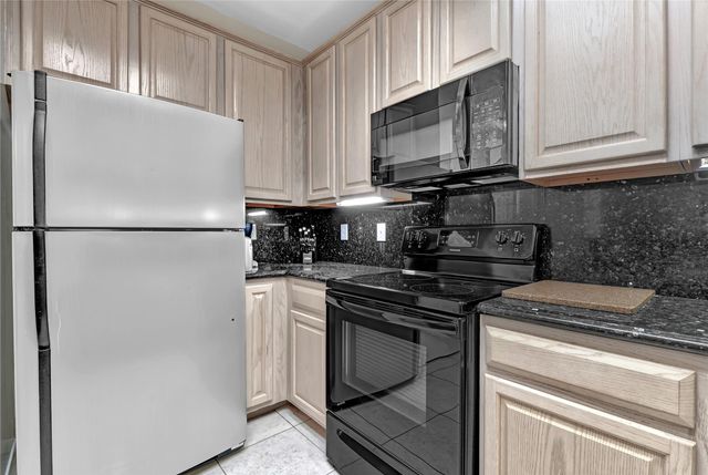 14420 Walters Road 16, Houston, TX 77014