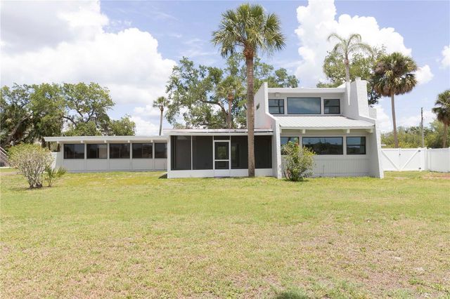 5303 SEA FOREST DRIVE, New Port Richey, FL 34652