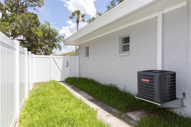 5303 SEA FOREST DRIVE, New Port Richey, FL 34652