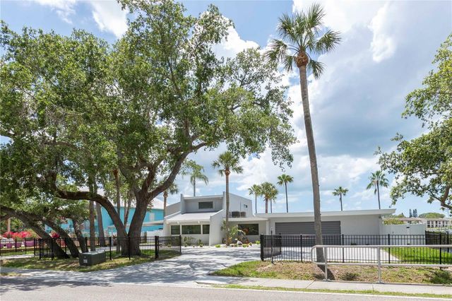 5303 SEA FOREST DRIVE, New Port Richey, FL 34652