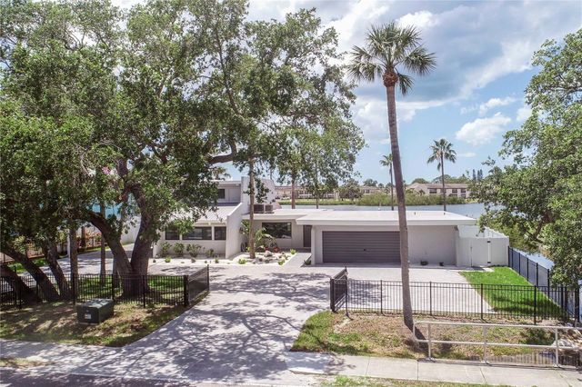 5303 SEA FOREST DRIVE, New Port Richey, FL 34652