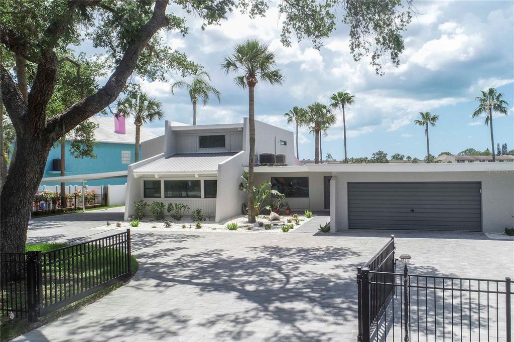 5303 SEA FOREST DRIVE, New Port Richey, FL 34652
