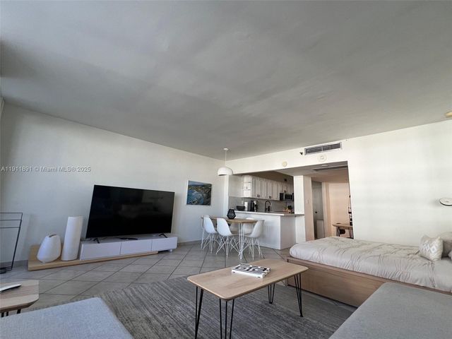 100 Lincoln Rd 604, Miami Beach, FL 33139