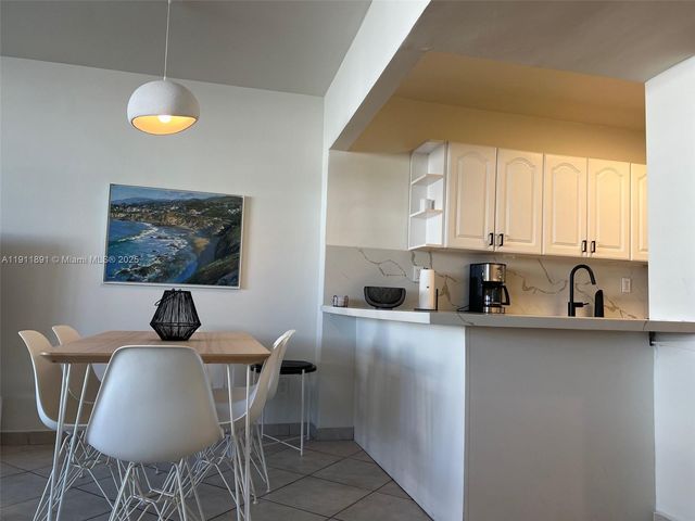 100 Lincoln Rd 604, Miami Beach, FL 33139