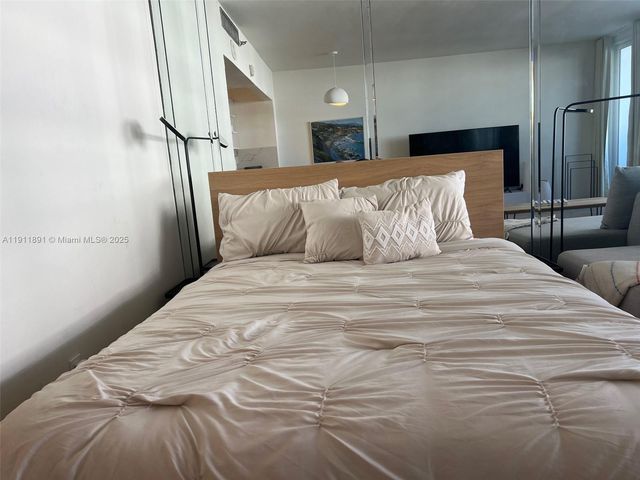 100 Lincoln Rd 604, Miami Beach, FL 33139