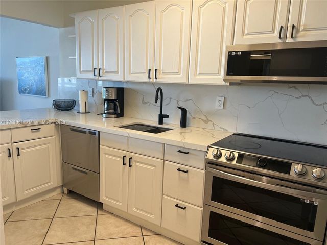 100 Lincoln Rd 604, Miami Beach, FL 33139