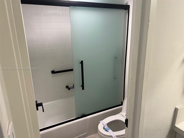 100 Lincoln Rd 604, Miami Beach, FL 33139