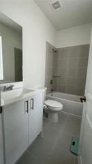 686 SE 13th Ct, Homestead, FL 33034
