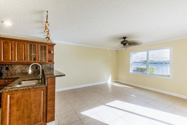 3272 Bollard Road, West Palm Beach, FL 33411