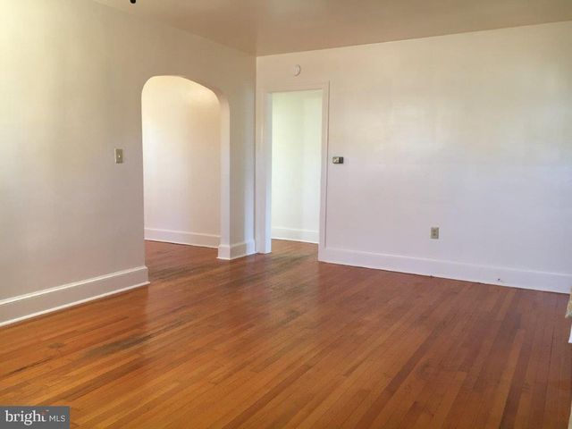 3089 WINCHESTER AVE, Martinsburg, WV 25405