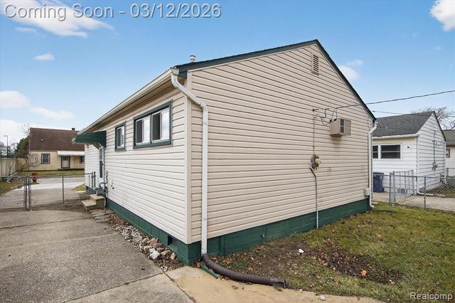 1770 Council Avenue, Lincoln Park, MI 48146